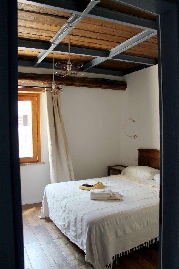 Al Vicolo Dei Pescatori Bed and Breakfast Anguillara Sabazia Exteriör bild