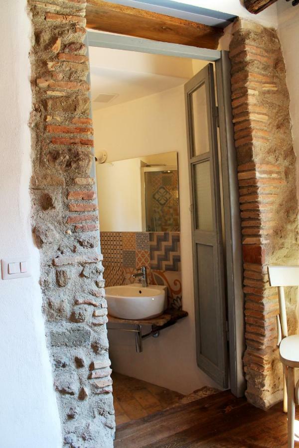 Al Vicolo Dei Pescatori Bed and Breakfast Anguillara Sabazia Exteriör bild