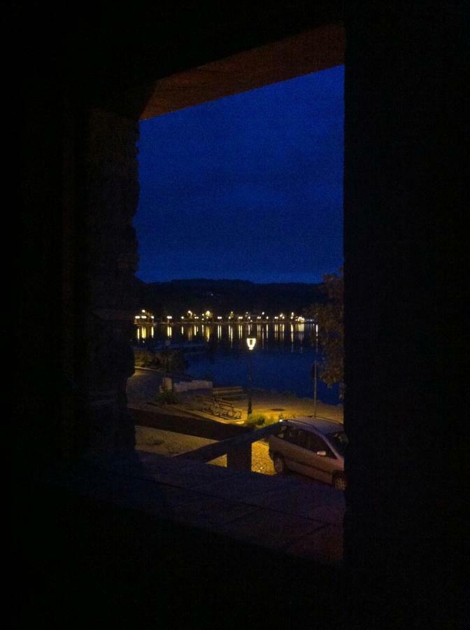 Al Vicolo Dei Pescatori Bed and Breakfast Anguillara Sabazia Exteriör bild