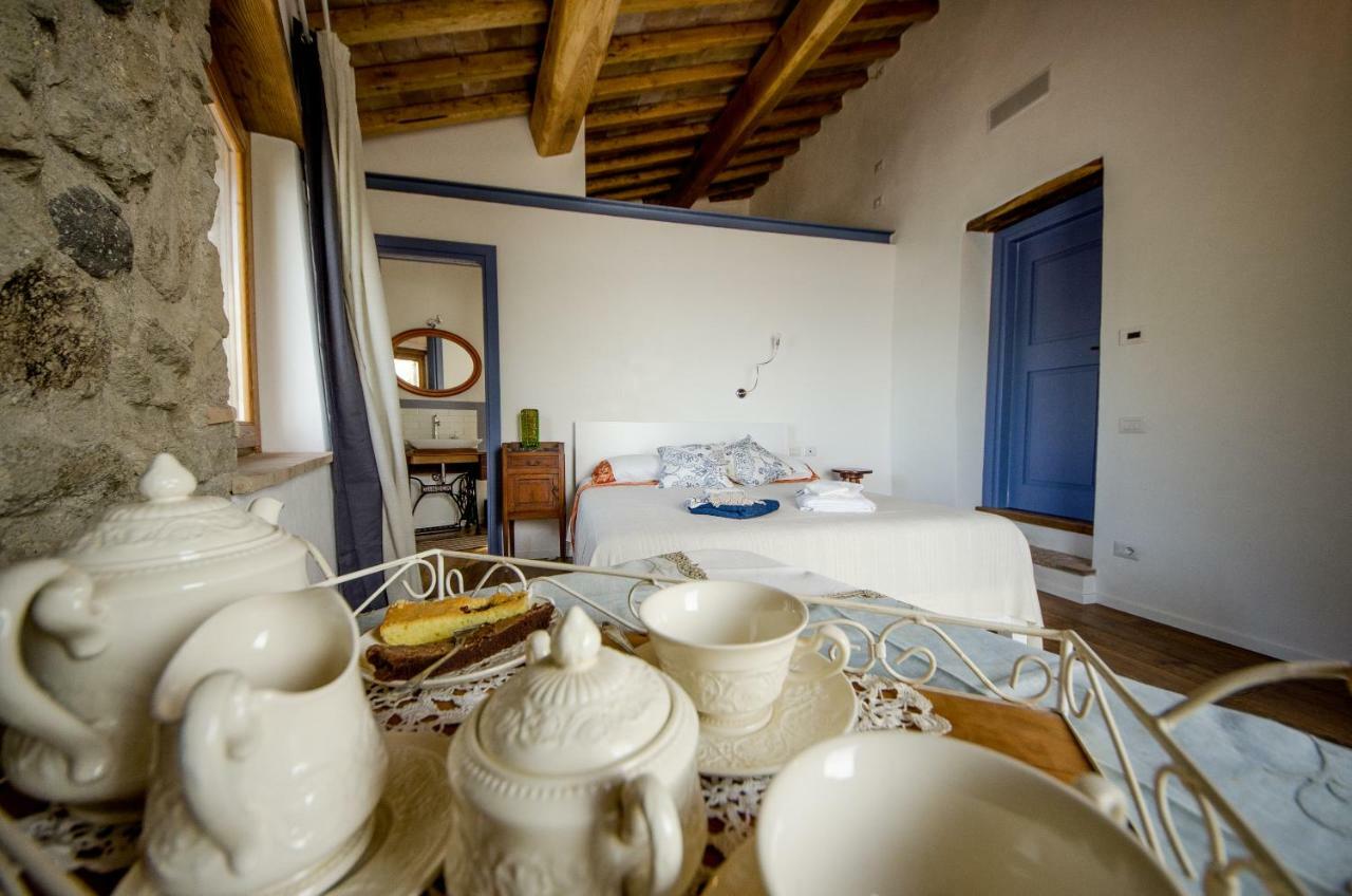 Al Vicolo Dei Pescatori Bed and Breakfast Anguillara Sabazia Exteriör bild